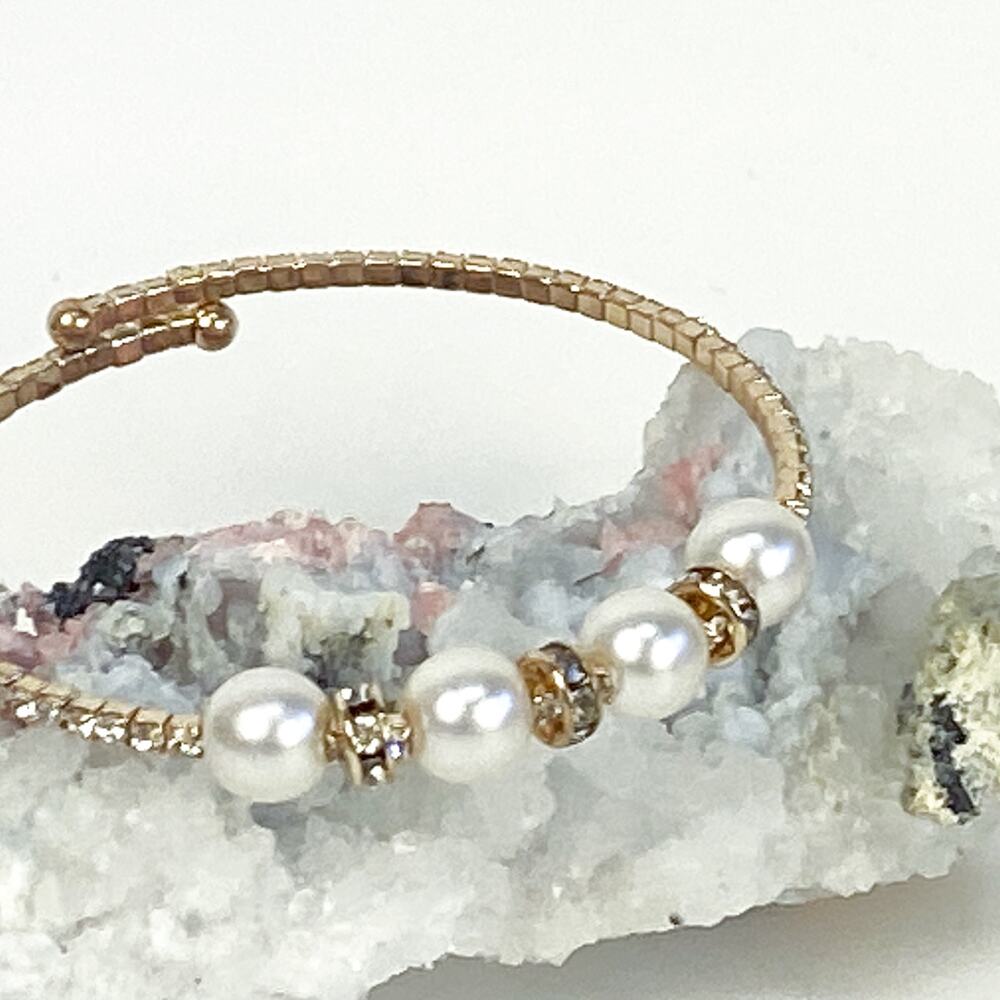 Adjustable Rhinestone Bracelet - Picture 6 of 9